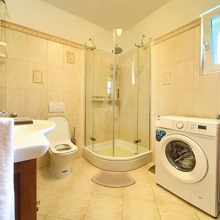 Pina Apartment Vrbnik (Primorje-Gorski Kotar)